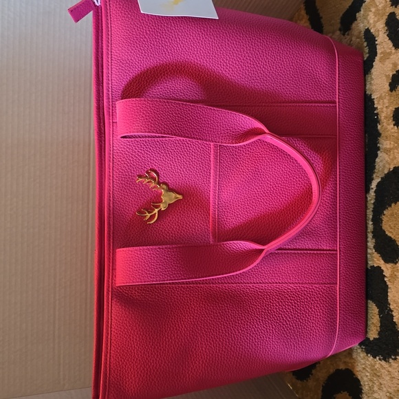 Hot Pink Taxidermy Riomar Tote - Picture 1 of 14